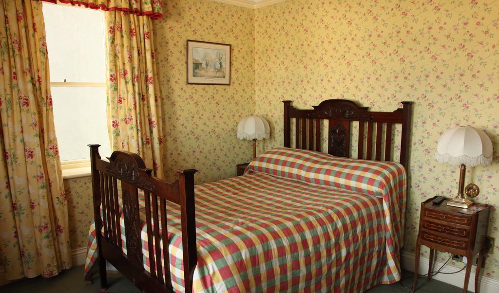 Roscaoin House Hotell Westport Rum bild